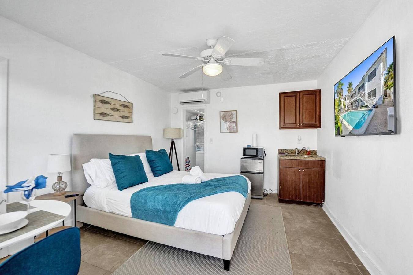 Apartamento entero, Waves on Desoto beautiful studio # 7 in Hollywood Beach (FL), Hollywood (Florida)