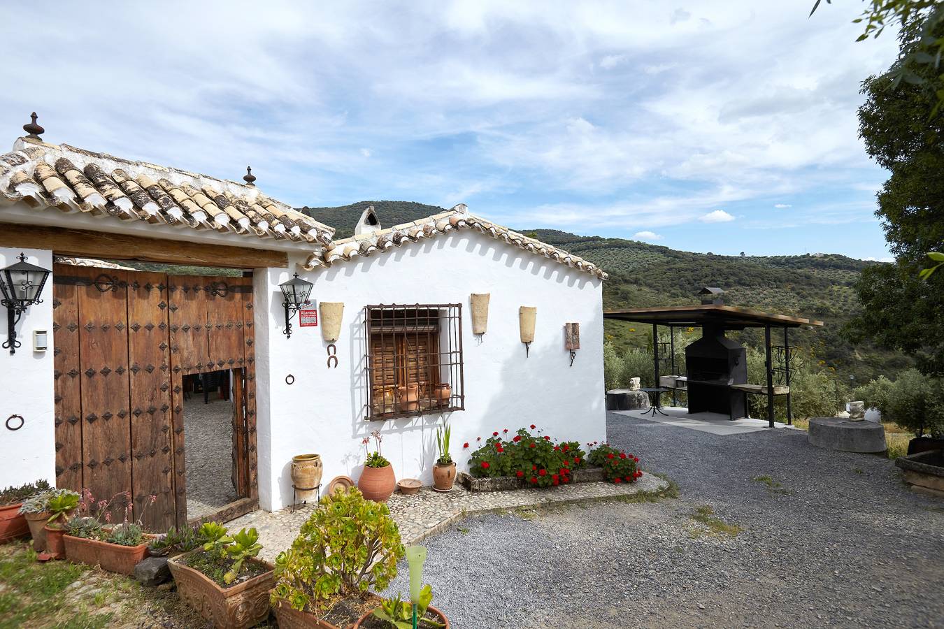 Maison 'Majolero 2' avec piscine partagée, Wi-Fi et climatisation in Castillo de Locubín, Sierras Subbéticas