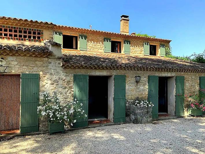Maison d’hôte pour 2 personnes, avec Terrasse et Jardin ainsi que Piscine et Vue