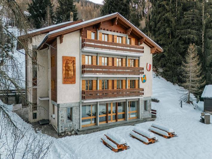 Holiday rental for 66 people, with garden, child-friendly in Switzerland