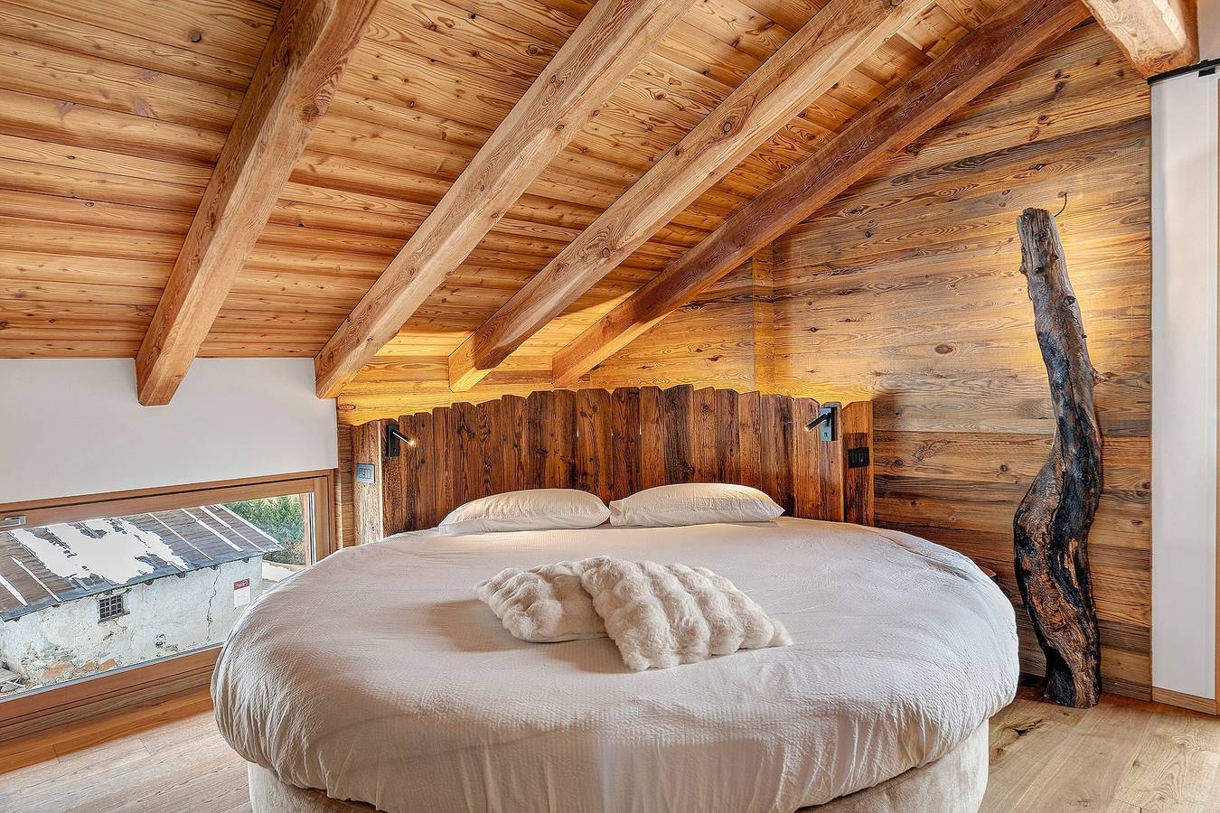 Ganze Wohnung, Apartment „Lòni Lodge Suite Saviana“ – Alpenblick, gemütlich, Balkon in Vermiglio, Adamello-Presanella-Alpen