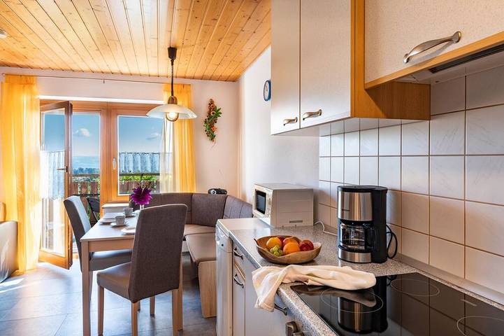 Ferienwohnung für 5 Personen, mit Balkon und Garten - 1