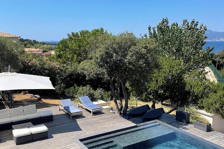 Villa pour 8 personnes, avec jardin et balcon