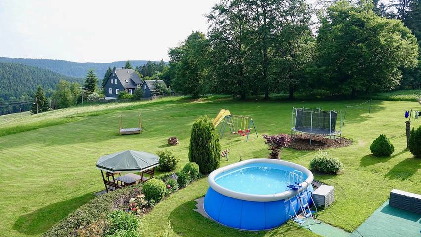 Ferienwohnung für 4 Personen, mit Sauna in Neuhaus am Rennweg - 2