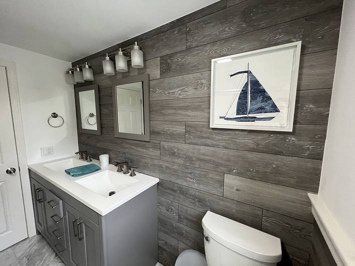 Holiday home for 14 people, with garden and terrace as well as hot tub in Cape Cod