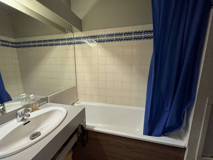 Gîte pour 4 personnes, avec balcon dans Office De Tourisme De Serre Chevalier Bureau De Saint Chaffrey - 4