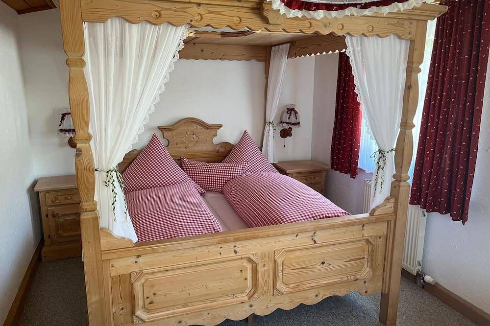 Ganze Wohnung, Ferienwohnung mit großem Garten zum Verweilen in Untergriesbach, Passauer Land