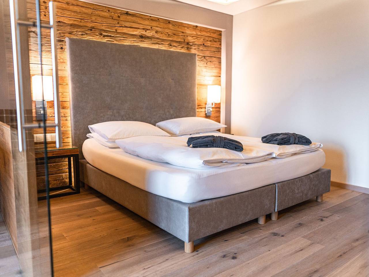 Aparthotel Maraias - Luxury Suites & Apartments - Venusta Garten Doppelzimmer in Burgeis, Mals