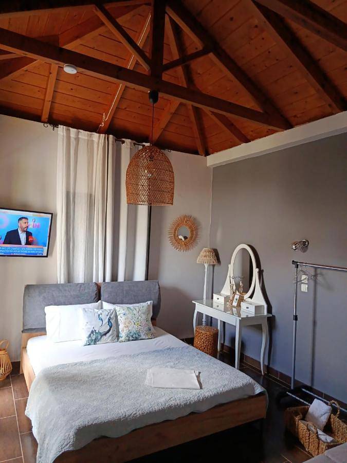 Location de vacances pour 5 personnes, avec Balcon ainsi que Terrasse et Vue dans Agistri - 3