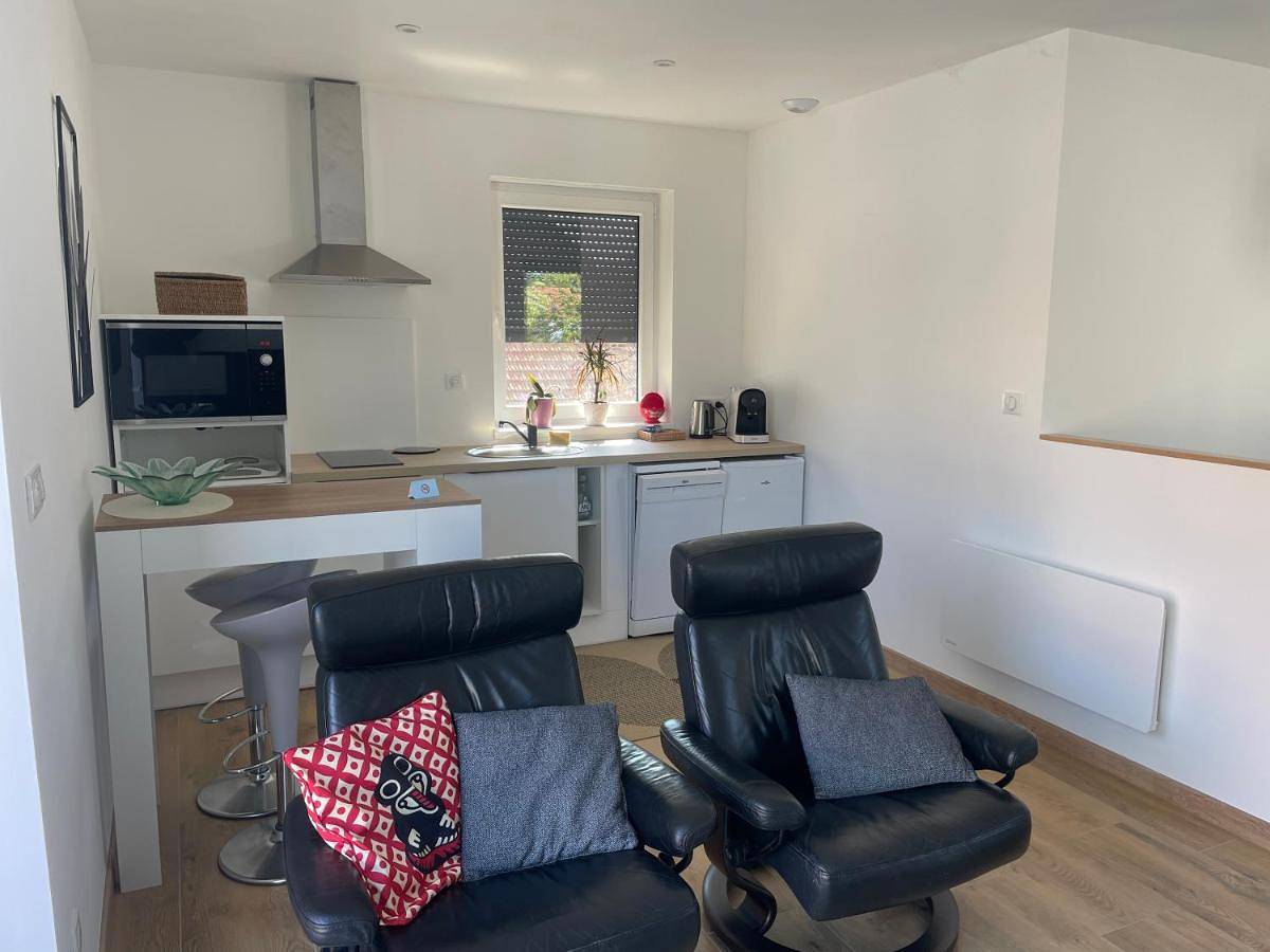 Appartement entier, 2 pièces avec terrasse in Lingolsheim, Région de Strasbourg