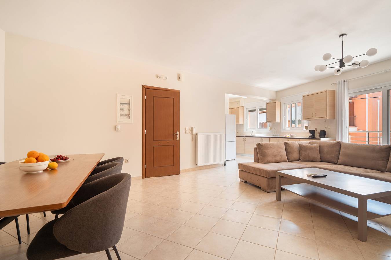Ganze Wohnung, Apartment 'Ardavani City 7' mit Gemeinschaftsterrasse, Wlan und Klimaanlage in Argostoli, Kefalonia