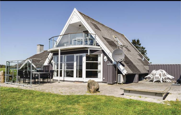 Ferienhaus für 11 Personen, mit Sauna und Whirlpool sowie Terrasse in Egsmark Strand - 2