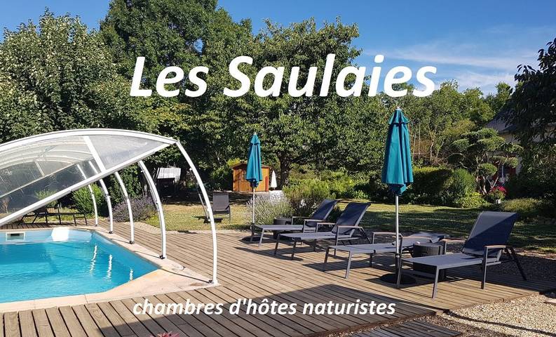Chambre d’hôte pour 2 personnes, avec Terrasse et Jardin ainsi que Piscine et Sauna