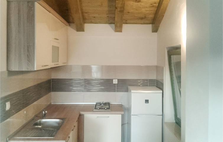 Charmantes Apartment mit Terrasse, 400 m zur Küste und 2 km zum Zentrum von Sali in Sali, Dugi Otok