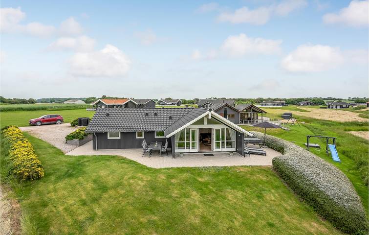 Ferienhaus für 6 Personen, mit Garten und Terrasse sowie Whirlpool und Sauna in Nordborg