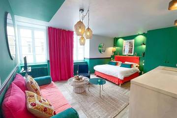 Gîte pour 2 personnes, avec jardin dans Tour Solidor