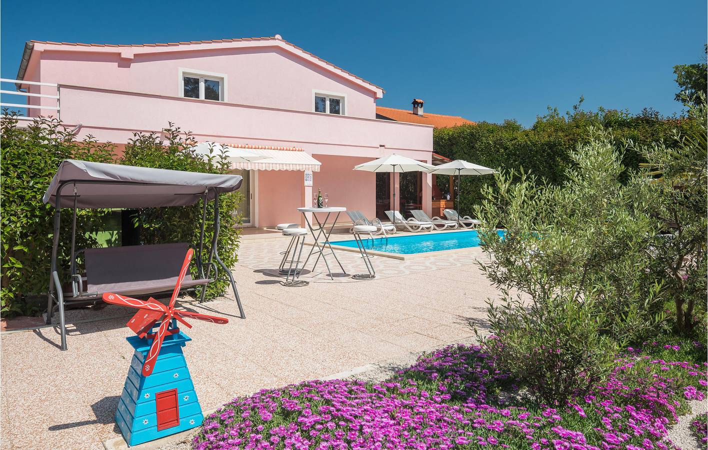 Gemütliche 2-Zimmer-Wohnung mit Pool, Parkplatz und in der Nähe des Stadtzentrums in Grad Poreč, Porec und Umgebung