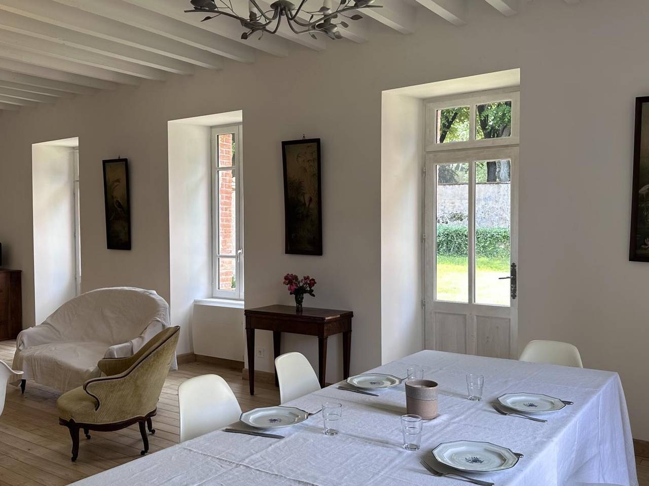 Maison de charme à Jaligny-sur-Besbre, 4 chambres, jardin, draps & ménage inclus in Jaligny-sur-Besbre, Région de Vichy