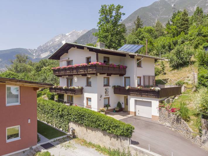 Ferienwohnung für 2 Personen, mit Garten in Landeck