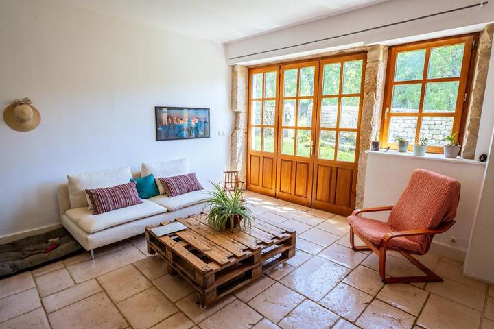 Location de vacances pour 8 personnes, avec Terrasse ainsi que Jardin et Vue dans Haut-Valromey