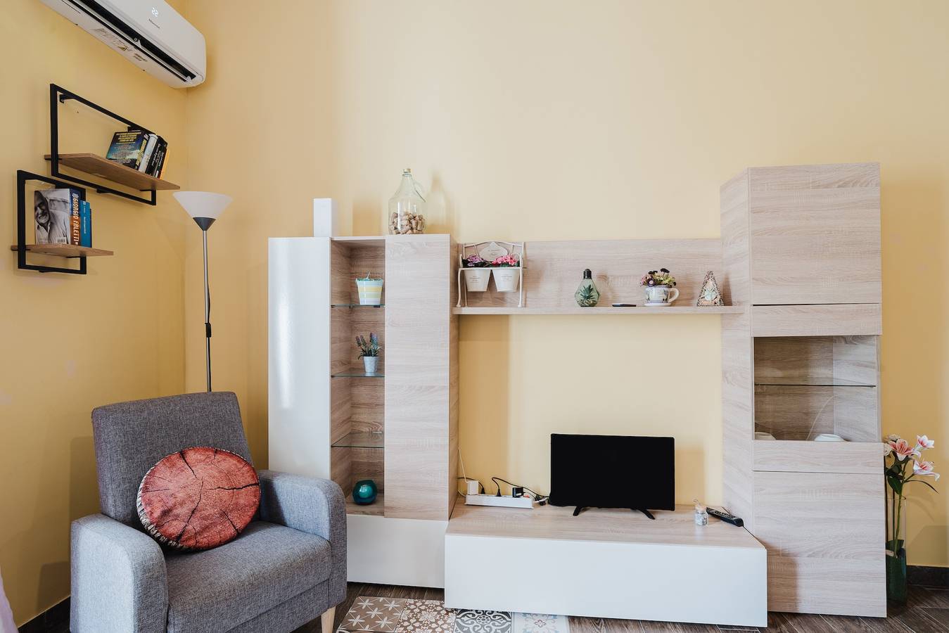 Apartamento entero, Apartamento 'L'eleganza Del Riccio' con vistas al mar, Wi-Fi y aire acondicionado in Trapani, Provincia de Trapani
