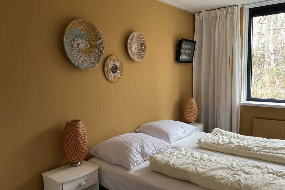 Stylish Bungalow \"The Crab\" close to the beach! South corner 2 in Renesse Strand, Renesse