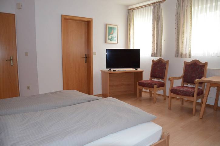 Ganze Wohnung, Ferienhaus Meyer - Doppelzimmer in Gunzenhausen, Fränkisches Seenland