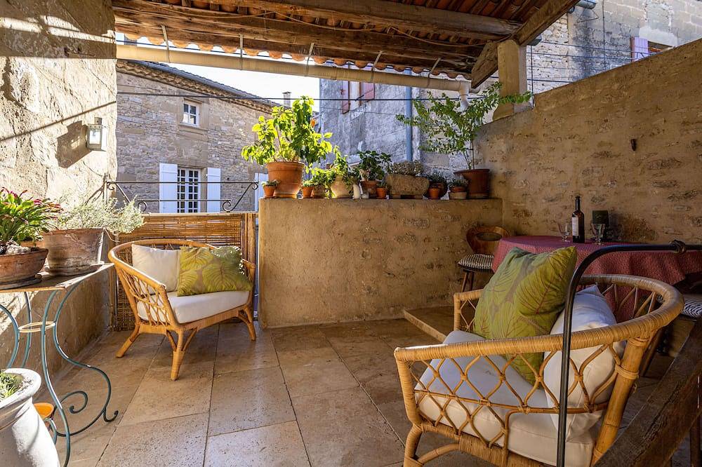 Restauriertes altes Haus in der Nähe von Uzès in Montaren-et-Saint-Médiers, Nimes und Umgebung