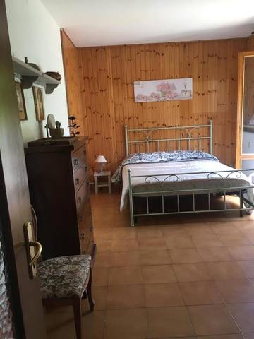 Cottage pour 2 personnes, avec jardin et vue, animaux acceptés à Cassine