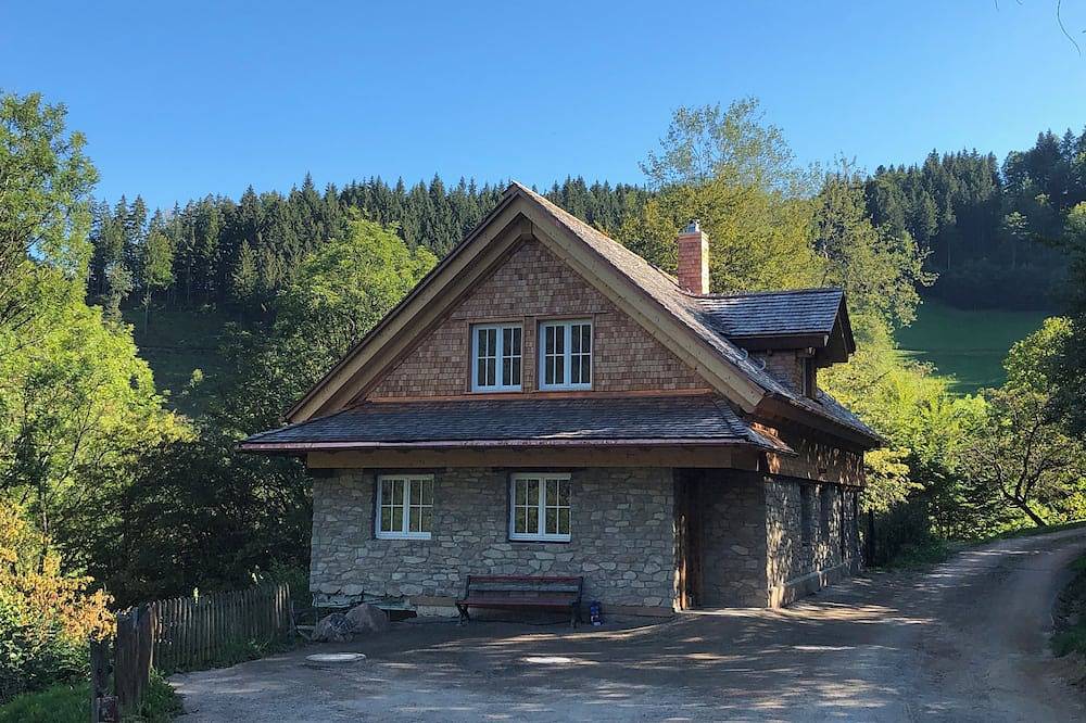 Exklusives Ferienhaus mit Sauna im Grünen in Simonswald, Südschwarzwald