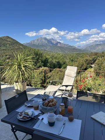 Cottage pour 2 personnes, avec jacuzzi et jardin à Canavaggia