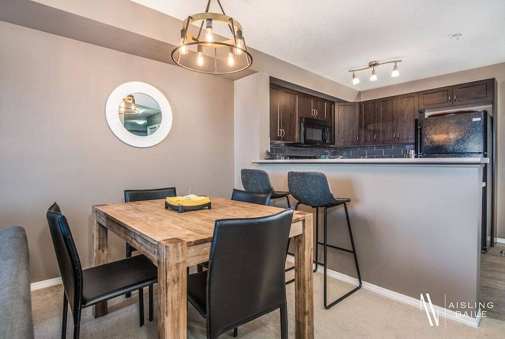 Ganze Wohnung, Contemporary | Cozy | Pool | Hot Tub | Lake Front in Kootenay-Nationalpark