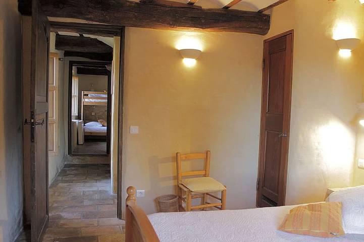 Gîte pour 4 personnes, avec jacuzzi ainsi que piscine et jardin à Varages - 3