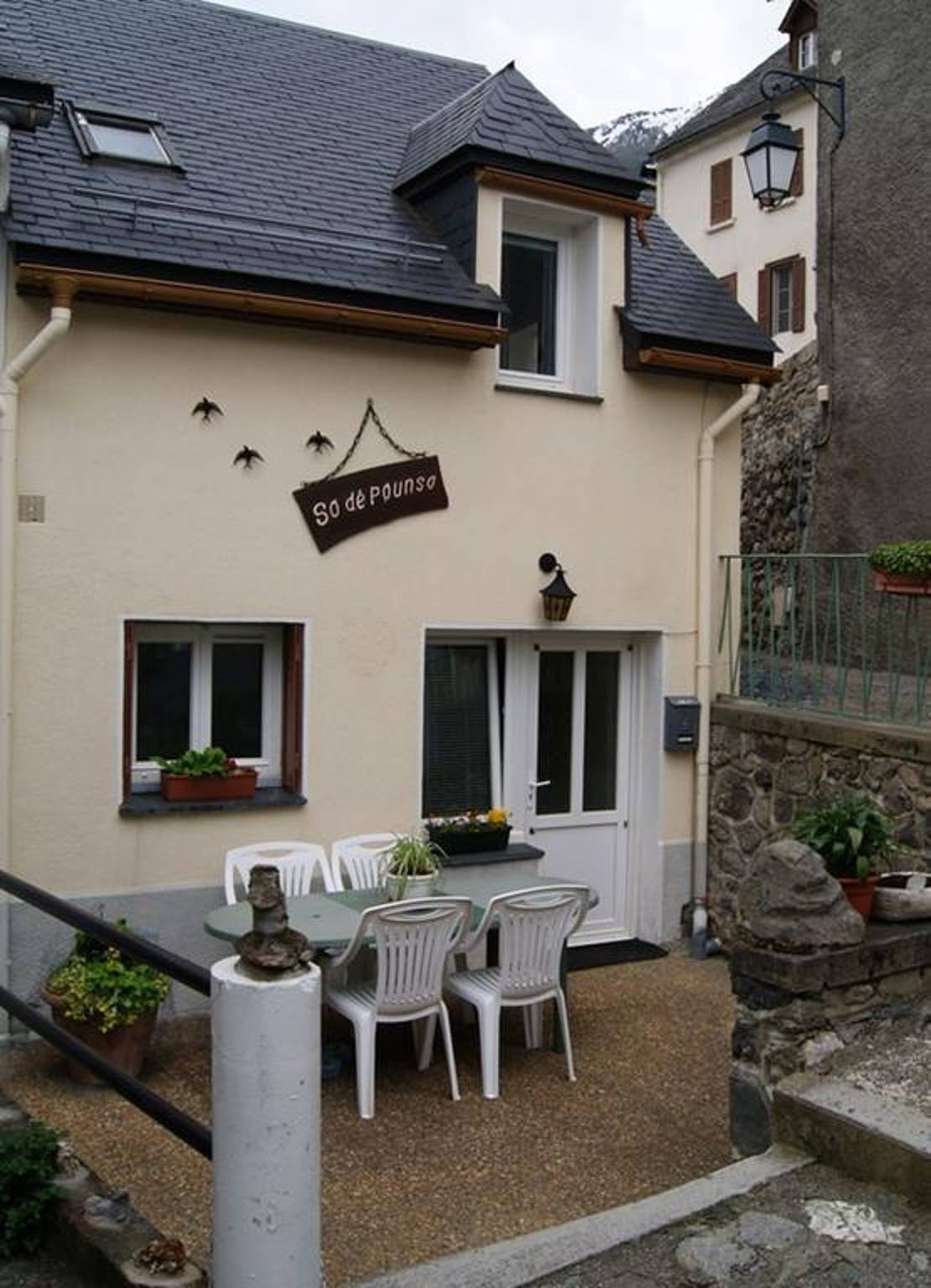 Einladendes Haus in Betpouey mit herrlicher Terrasse in Betpouey, Nationalpark Pyrenäen