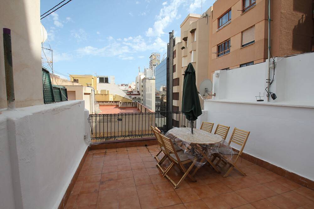 Ganze Wohnung, Atico Beach Old Town in El Barrio, Alicante
