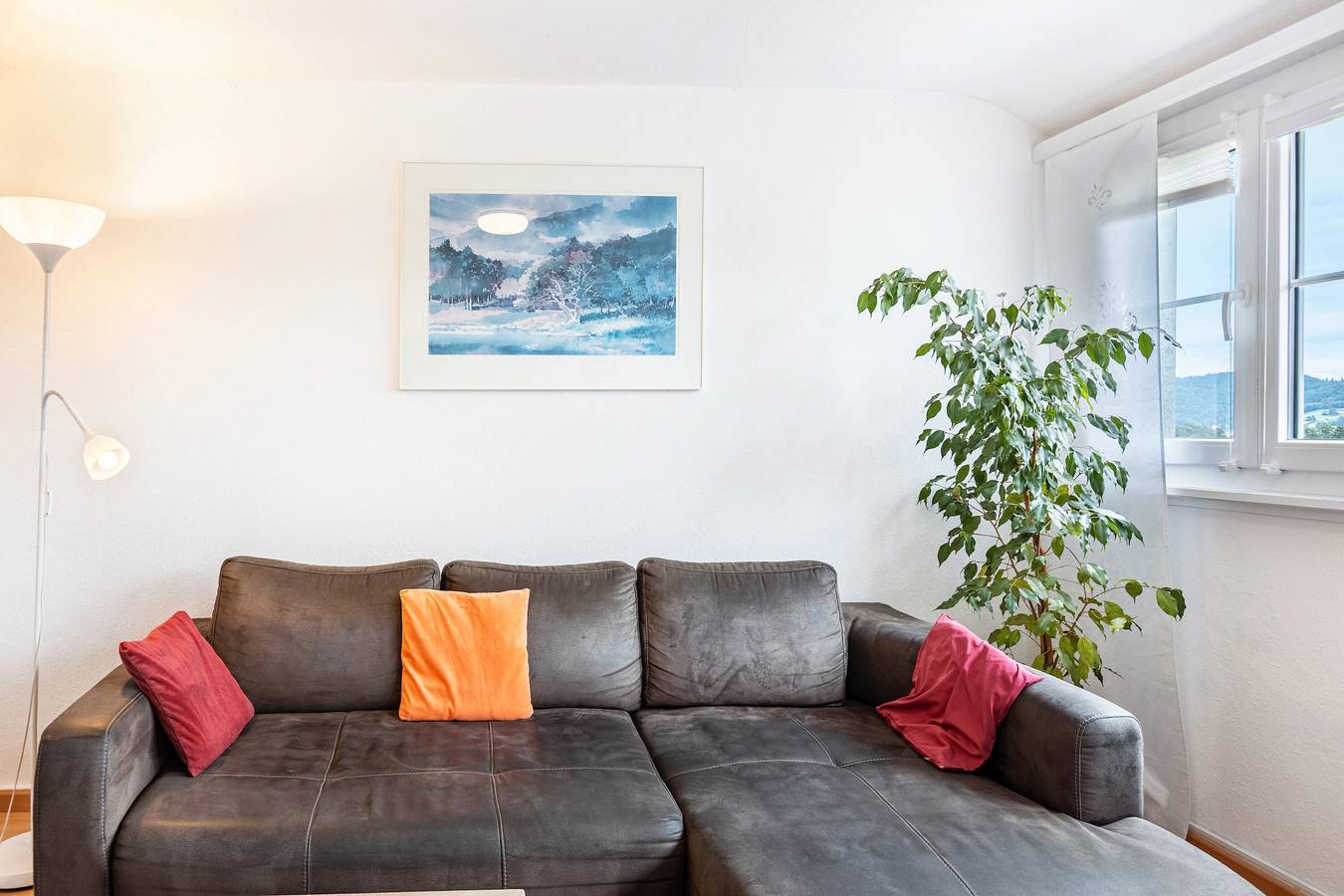 Ganze Wohnung, Ferienwohnung 'Gita' mit Seeblick, privatem Garten und Wi-Fi in Öhningen, Untersee