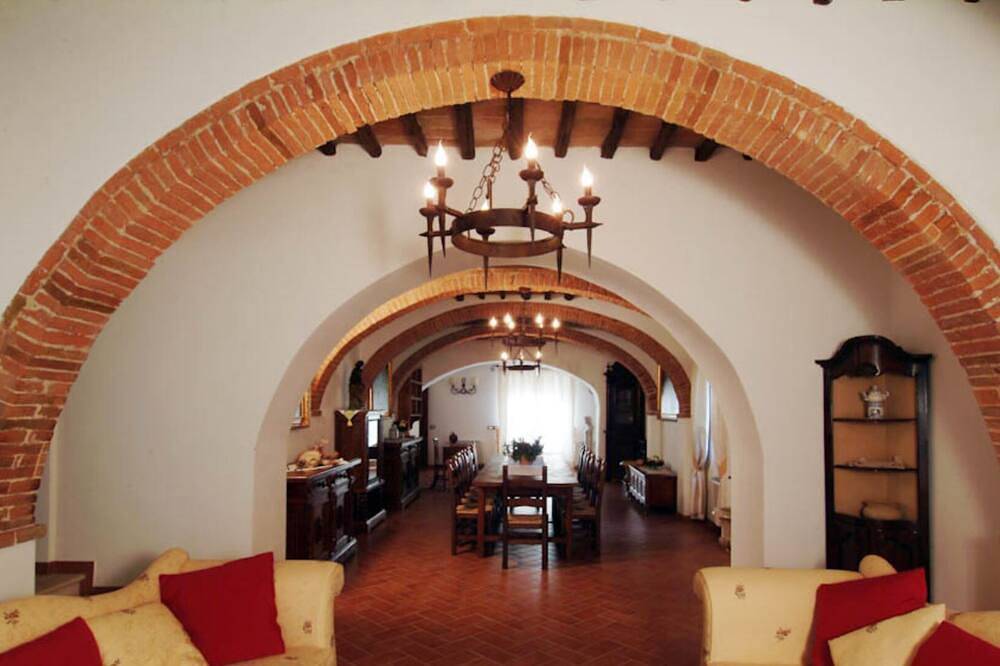 Splendid farmhouse in the heart of the Val d'Orcia in Pienza, Orciatal