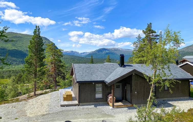 Ferienhaus für 8 Personen, mit Terrasse und Garten