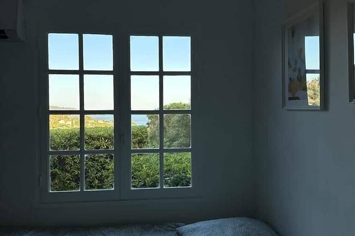 Typical house of Provence in quiet surroundings, with breathtaking sea-view in Le Lavandou, Parc national Port-Cros