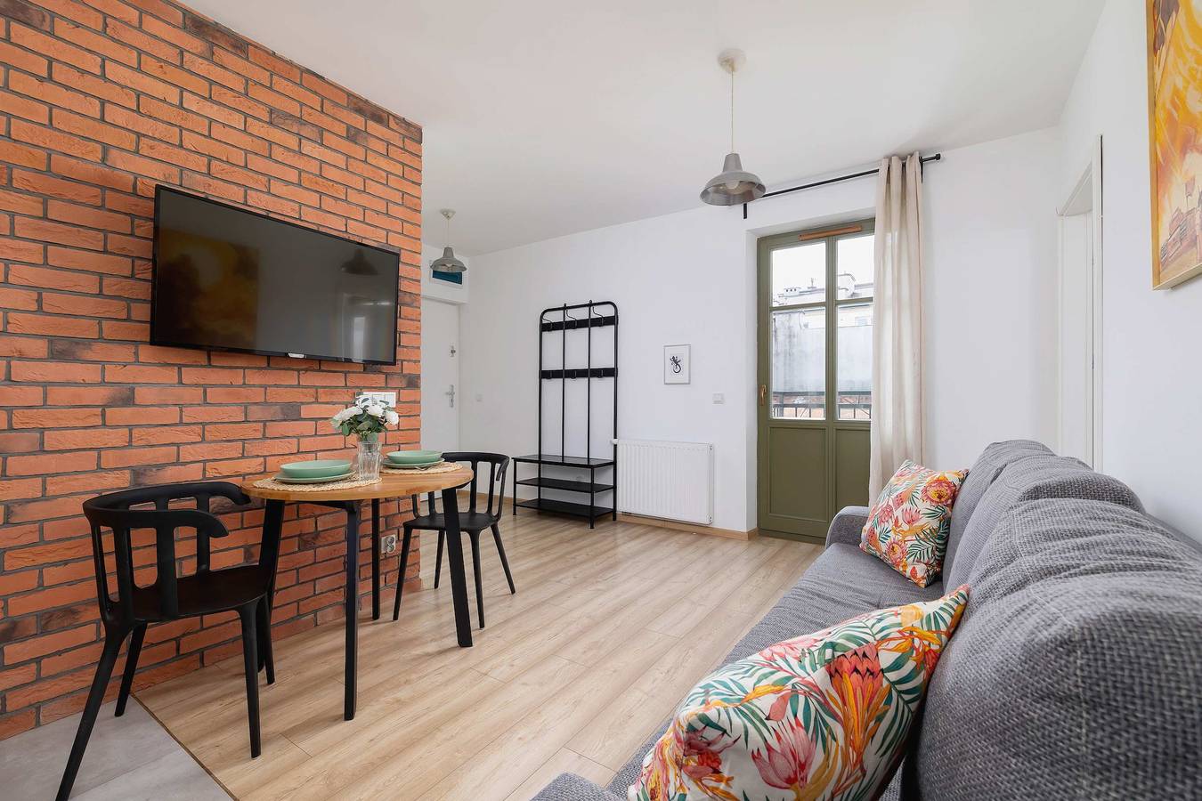 Cały apartament, Stylish Apartment with Balcony | 800 m to Market Square in Kazimierz (Kraków), Kraków