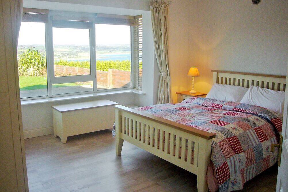 Dacha Holiday Home in County Waterford