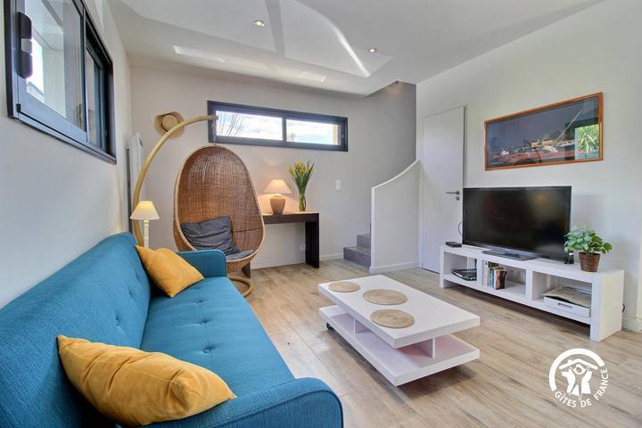 Gîte pour 4 personnes, avec Terrasse et Jardin dans Plage de Landrezac