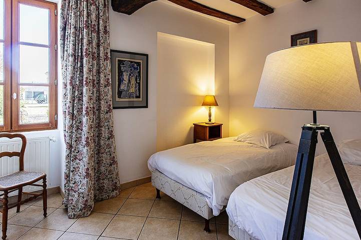 Gîte pour 6 personnes, avec jardin et piscine à Pouillé - 2