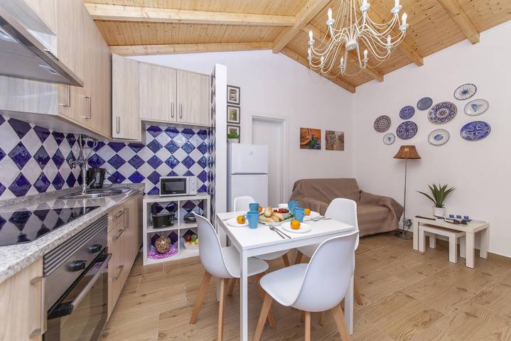 Ganze Wohnung, Ferienwohnung für 4 Personen in Praia do Burgau, Budens
