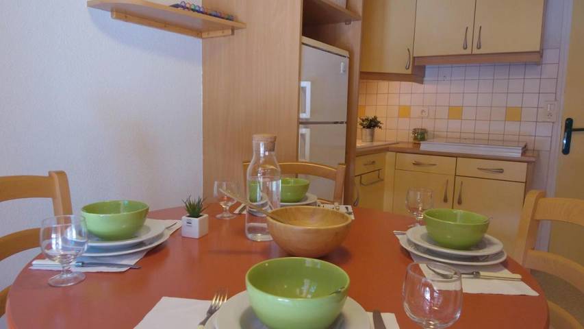 Parc de vacances pour 8 personnes, avec vue et piscine ainsi que jardin et bassin pour enfant, animaux acceptés à Florac - 3