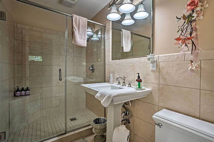 Vacation rental for 10 people, with yard in Walla Walla