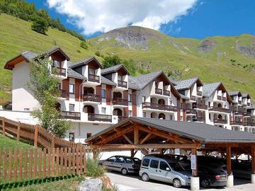 Cabin for 4 People in Saint-Sorlin-d'Arves, Savoie, Photo 1