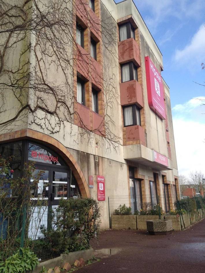 Hôtel pour 4 personnes, avec Terrasse à Noisiel