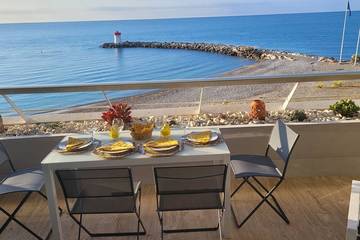 Gîte pour 6 personnes, avec terrasse dans Plage de la Pierre au Tambour
