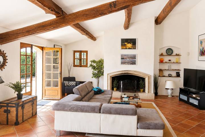Location de vacances pour 8 personnes, avec piscine et jardin à Les Adrets-de-l'Estérel - 4